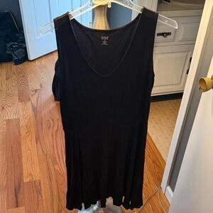 Ana Simple Black Dress